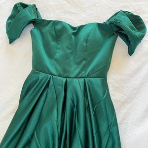 Gorgeous Emerald Green Prom Dress